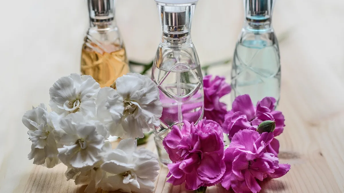 perfume, beautiful flowers, bottle, glass, cosmetics, fragrance, nature, perfume bottle, spray, container, scent, flower wallpaper, fashion, aroma, smell, fragrant, aromatic, transparent, cologne, flower background, elegance, gift, toilette, flowers, glamour, romance, style, romantic