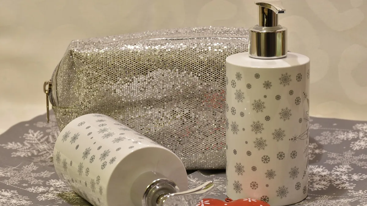 hygiene, bottle, container, hand cream, giftset set, cream, can, cosmetics, lid, fragrance, skin, maintenance, skin care, tube, face cream, face care, soap, personal hygiene, hygiene products, bathroom equipment, clean, wellness, washing piece of, bath, skin care, skin care, skin care, skin care, skin care, face cream, face cream, face cream
