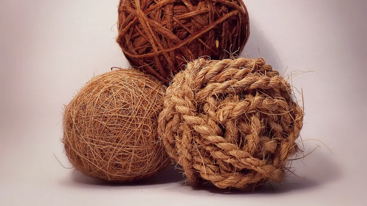 three balls, ball, decoration, brown, rope, natural brown decoration, hair, twine, hank, rope, twine, twine, twine, twine, twine